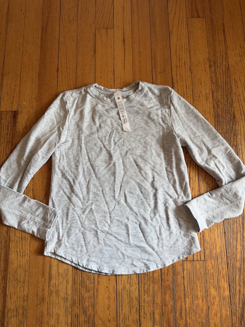 Lululemon Shirt Womens 0 Gray Long Sleeve Crew Neck Modal Basic Yoga Top